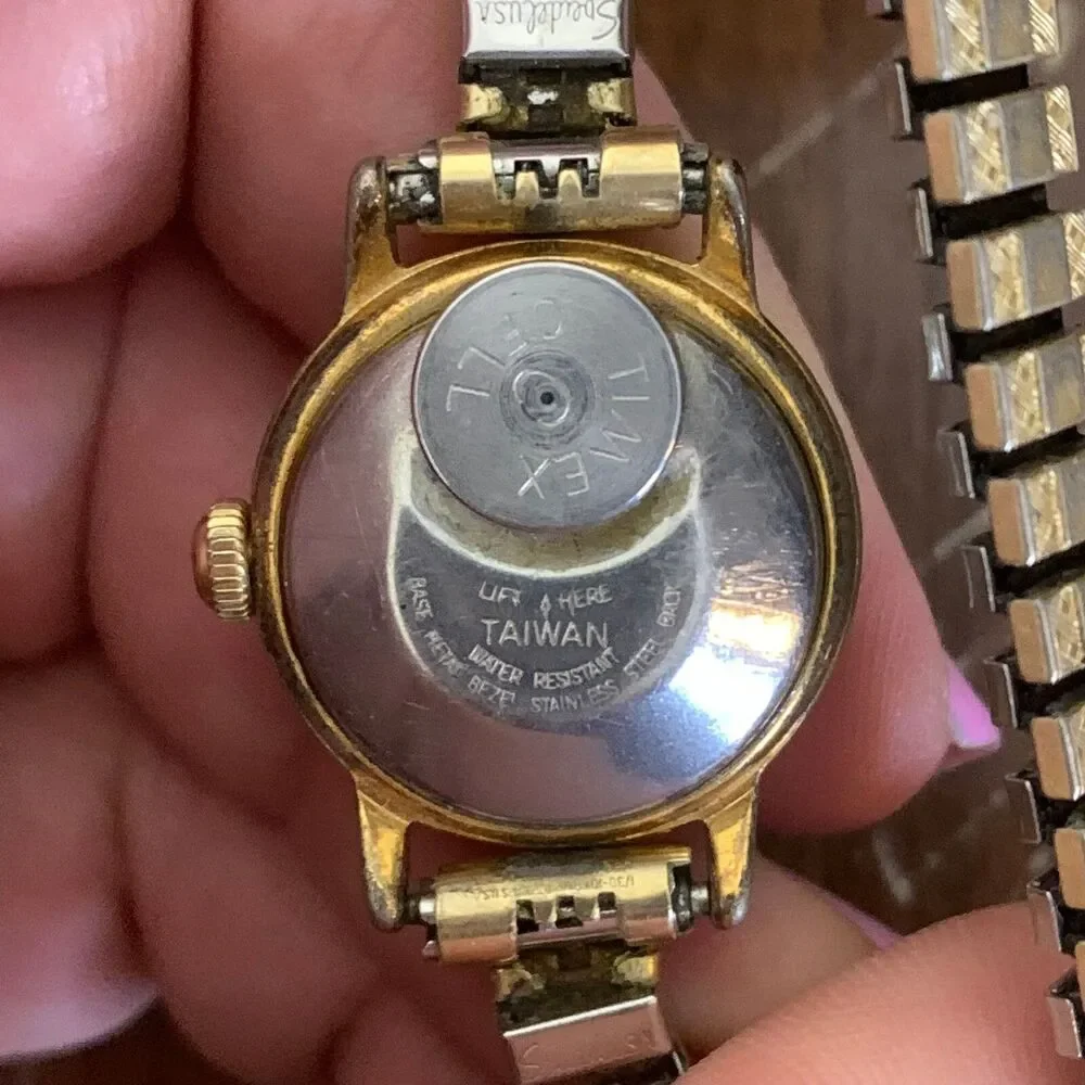 Vintage Women's Gold Timex Electric Analog Black‎ Face Speidel band Wrist Watch